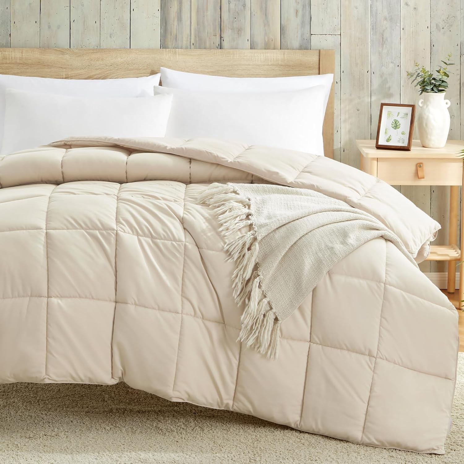 Lightweight Twin Comforter - Beige down Alternative Comforters Twin Size Bed, All Season Duvet Insert Quilted Bedding Comforter Soft Cozy Twin Size Beige